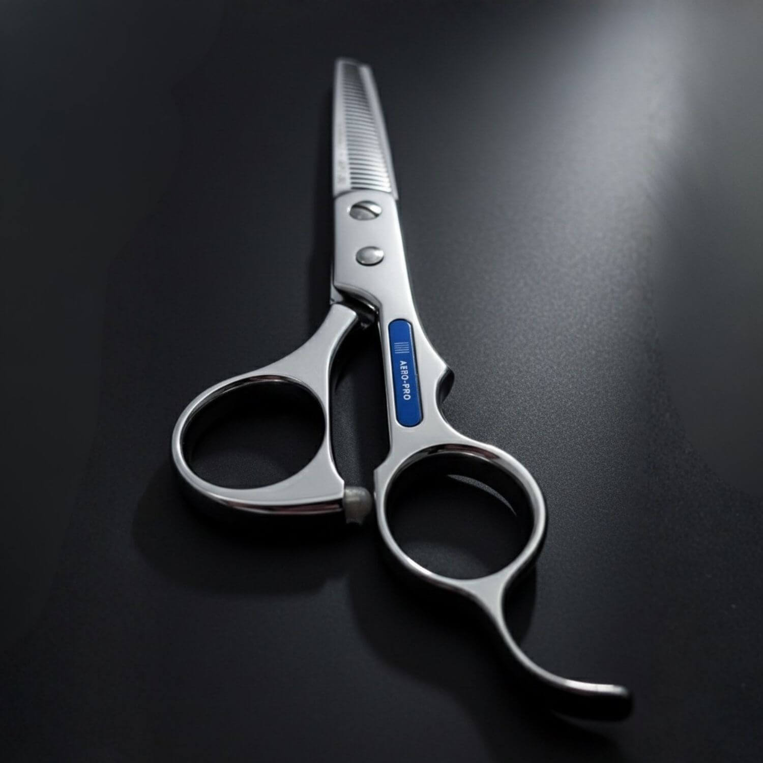 Juntetsu Aero Pro Hair Cutting & Thinning Scissor & Texturizing Shear Set - thinning shear handle closeup(SKU: JUN-APS-5530)