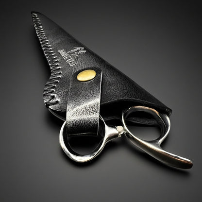 Juntetsu Single Scissor Protector - Classic Black Leather (SKU: JUN-JUNTETSU-J01-BLACK)